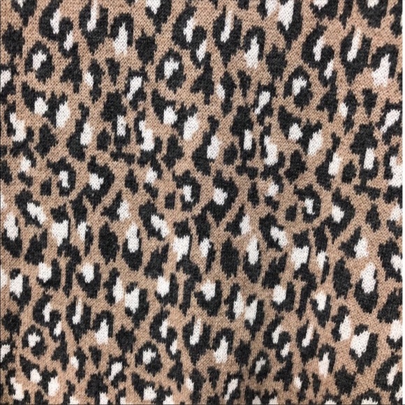 Cato Cheetah Print Sweater Size 18/20W - Picture 2 of 3